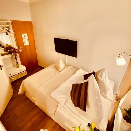 ゲストハウス Karina シュヴェリーン